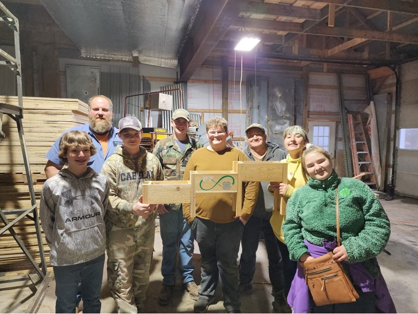 4-H students learning woodworking